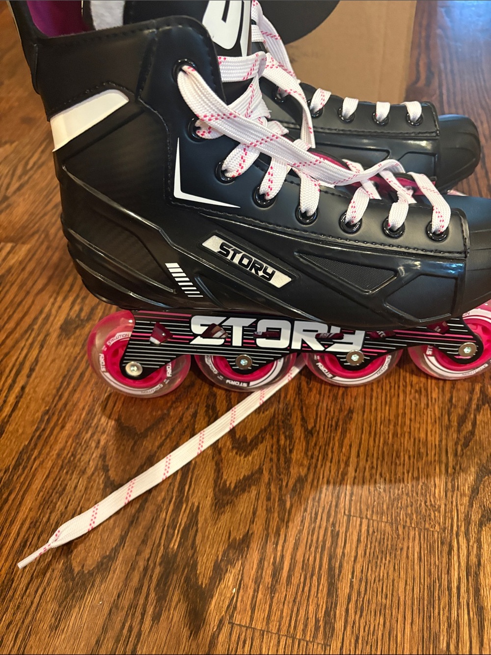 Women’s Inline Skates - Picture 4 of 7